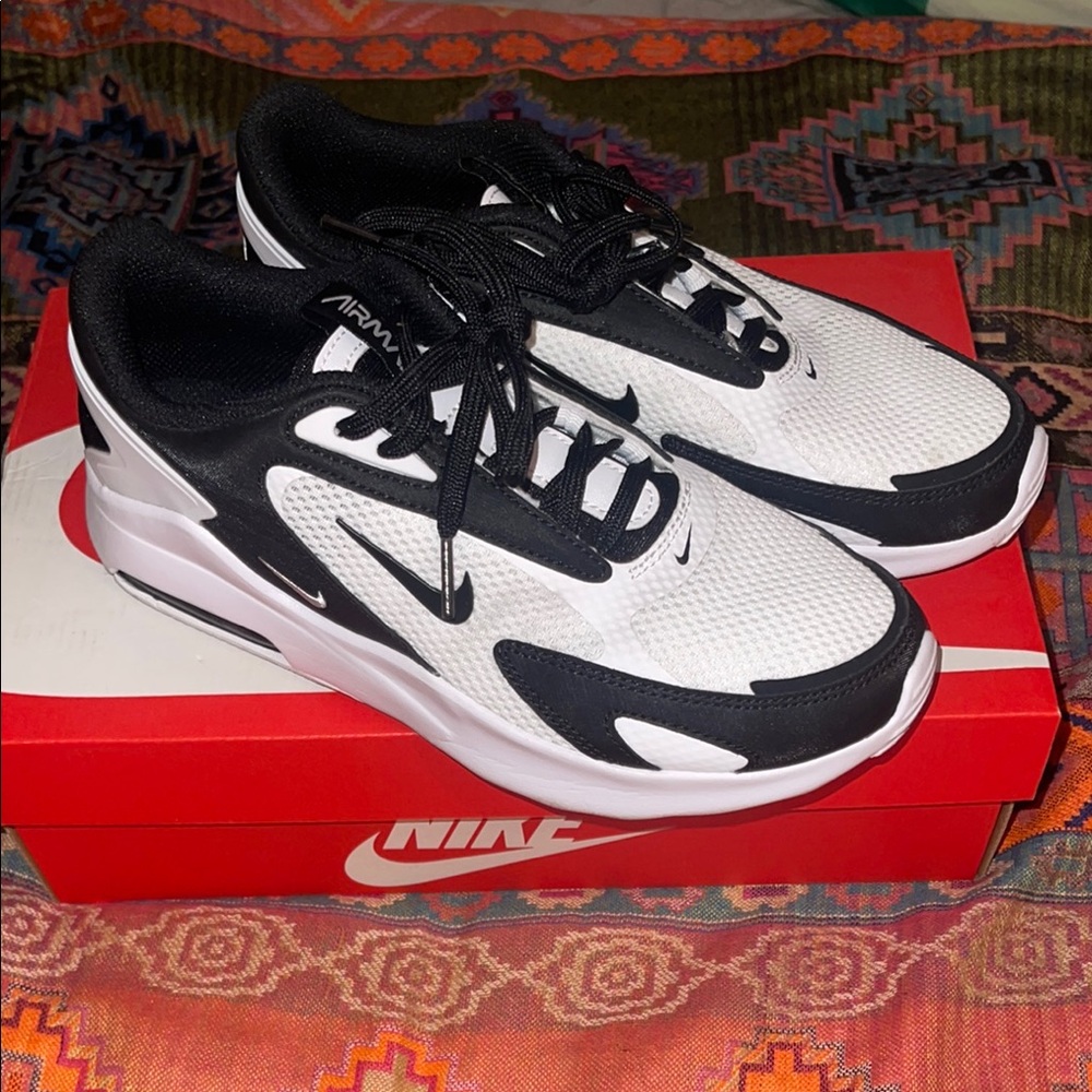 Nike Black and White Sneakers